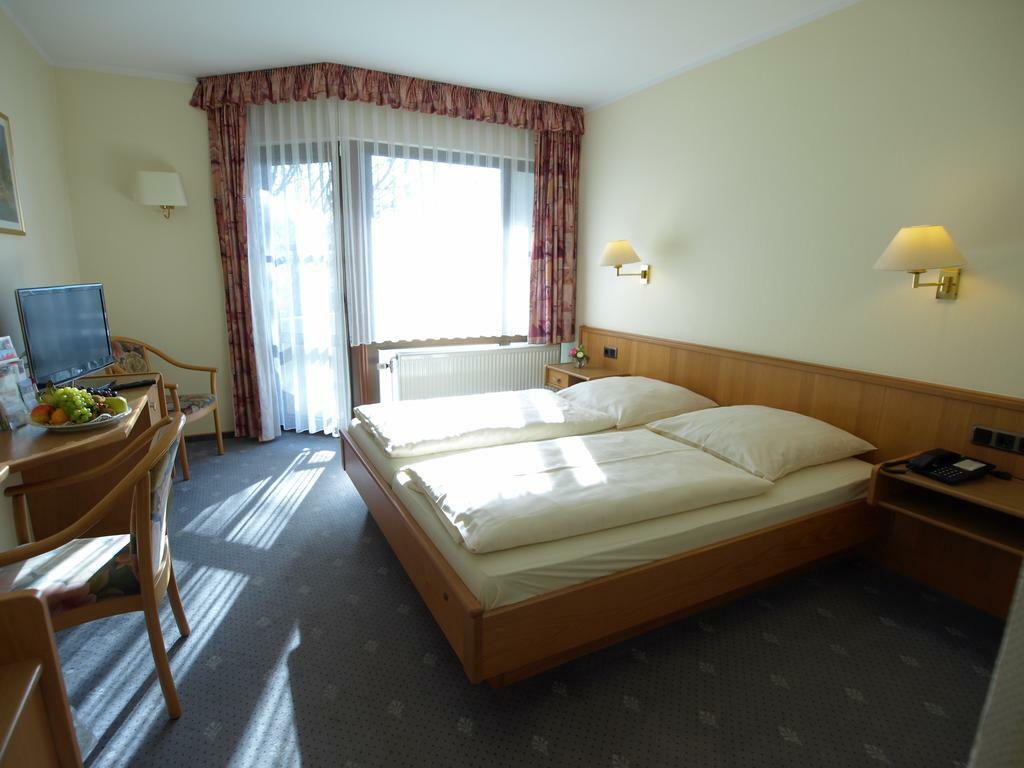 Hotel Landhaus Silbertanne Ротенбурґ-ан-дер-Фульда Екстер'єр фото